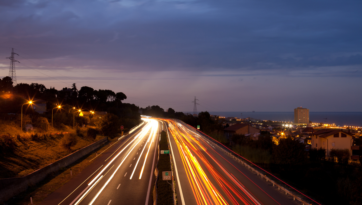 Autostrada di notte