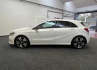 MERCEDES-BENZ A 180 SPORT RETROCAMERA|BLUETOOTH|EURO6B|18′