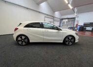 MERCEDES-BENZ A 180 SPORT RETROCAMERA|BLUETOOTH|EURO6B|18′
