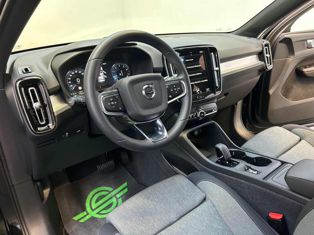 VOLVO XC40 T2 automatico UNIPROP.|SERVICE|LED|CARPLAY
