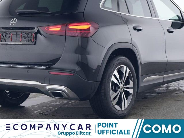 MERCEDES-BENZ GLA 180 Automatic Progressive Advanced