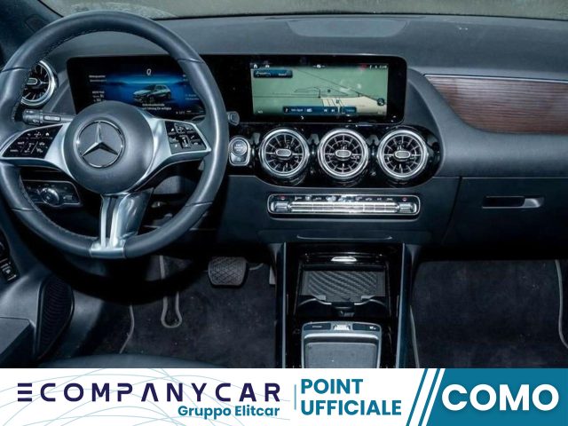MERCEDES-BENZ GLA 180 Automatic Progressive Advanced