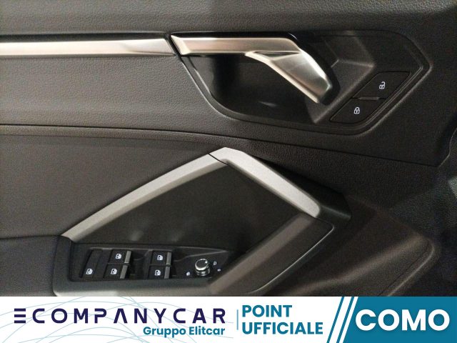 AUDI Q3 SPB 35 TDI S tronic Identity Black