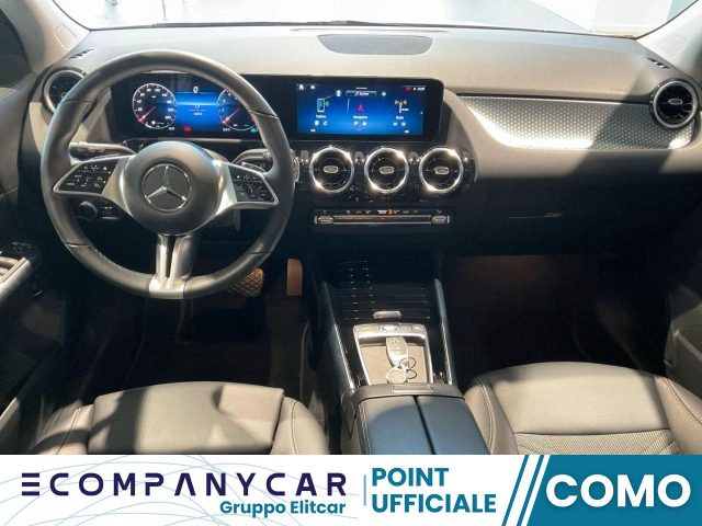 MERCEDES-BENZ GLA 180 Automatic Progressive Advanced