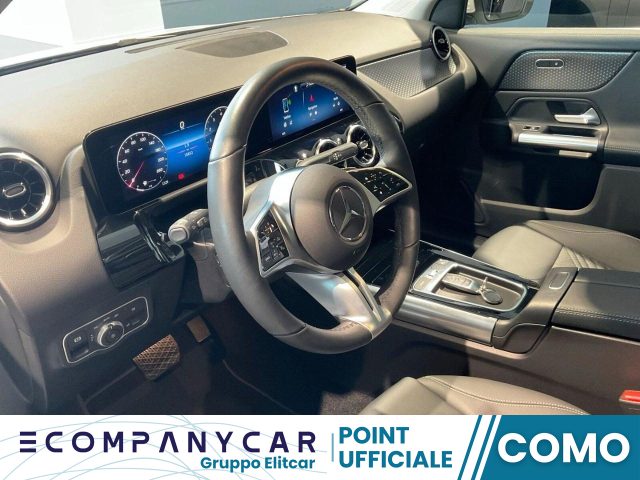 MERCEDES-BENZ GLA 180 Automatic Progressive Advanced