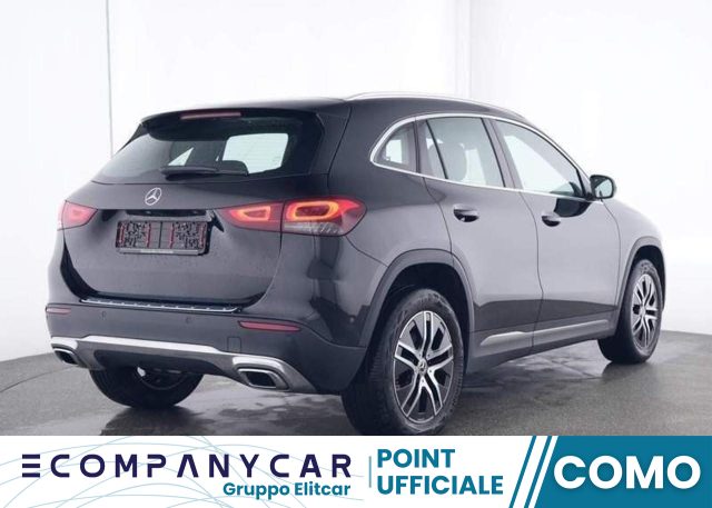 MERCEDES-BENZ GLA 180 Automatic Progressive Advanced