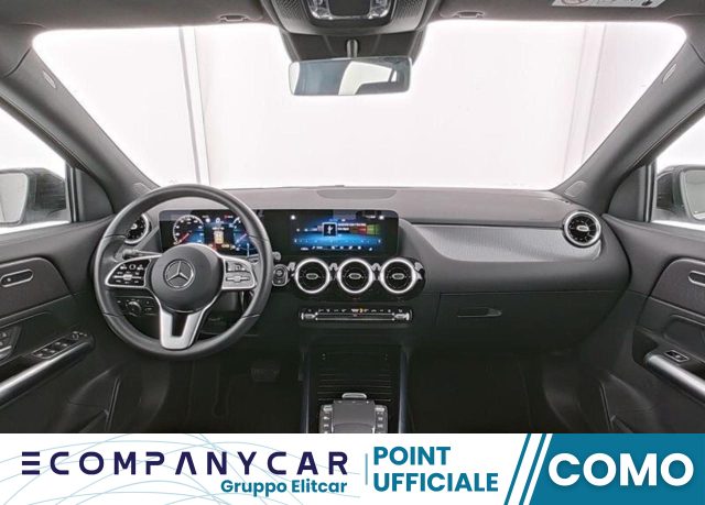 MERCEDES-BENZ GLA 180 Automatic Progressive Advanced