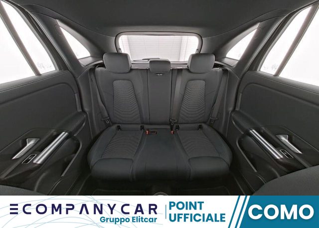 MERCEDES-BENZ GLA 180 Automatic Progressive Advanced
