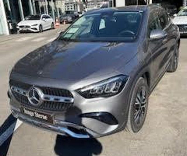 MERCEDES-BENZ GLA 180 d Automatic Progressive Advanced