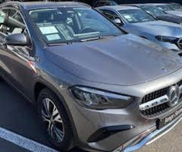 MERCEDES-BENZ GLA 180 d Automatic Progressive Advanced