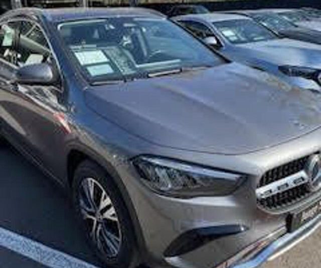 MERCEDES-BENZ GLA 180 d Automatic Progressive Advanced