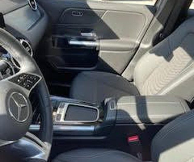 MERCEDES-BENZ GLA 180 d Automatic Progressive Advanced