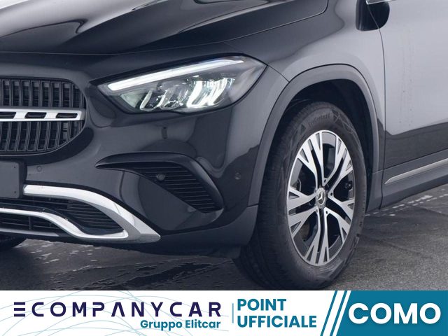 MERCEDES-BENZ GLA 180 Automatic Progressive Advanced