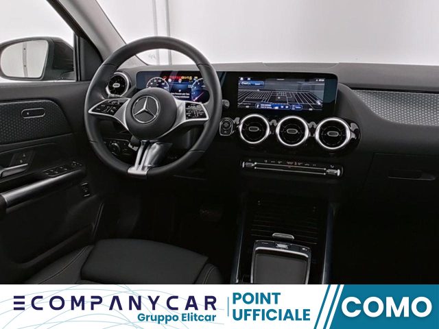 MERCEDES-BENZ GLA 180 Automatic Progressive Advanced