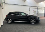 MERCEDES-BENZ GLA 200 Premium TAGLIANDI|LED|AUTOMATICA|PADDLES|18′