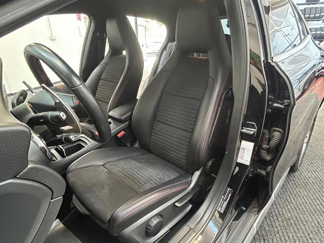 MERCEDES-BENZ GLA 200 Premium TAGLIANDI|LED|AUTOMATICA|PADDLES|18′