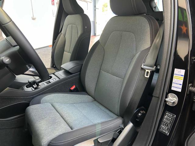 VOLVO XC40 T2 automatico UNIPROP.|SERVICE|LED|CARPLAY