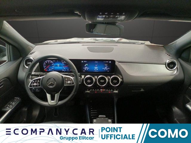 MERCEDES-BENZ GLA 180 Automatic Progressive Advanced