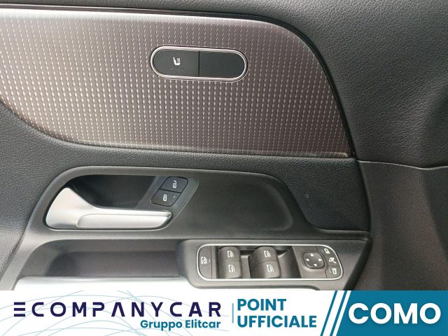 MERCEDES-BENZ GLA 180 Automatic Progressive Advanced