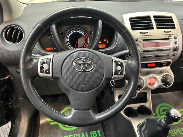 TOYOTA Urban Cruiser 1.4 D-4D AWD Sol STORICO TAGLIANDI UFFICIALI
