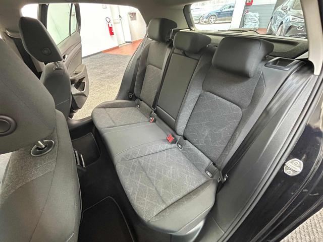 VOLKSWAGEN Golf 1.0 eTSI EVO DSG LUCI|NEOPAT.|ACC|LED|PADDLES|17