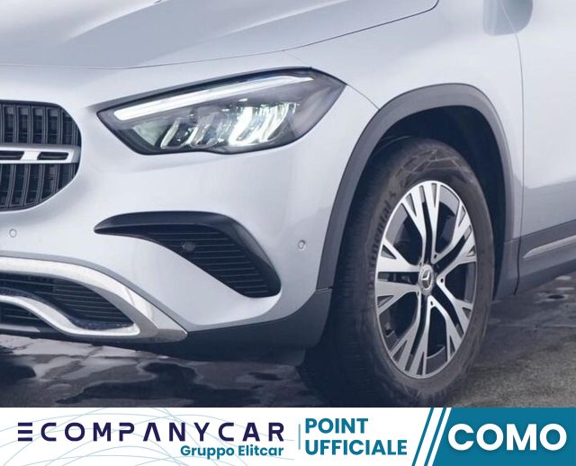 MERCEDES-BENZ GLA 180 Automatic Progressive Advanced