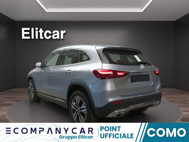 MERCEDES-BENZ GLA 200 Automatic Progressive Advanced