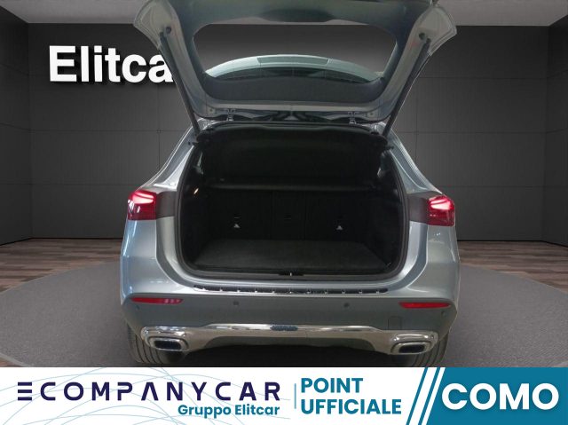 MERCEDES-BENZ GLA 200 Automatic Progressive Advanced