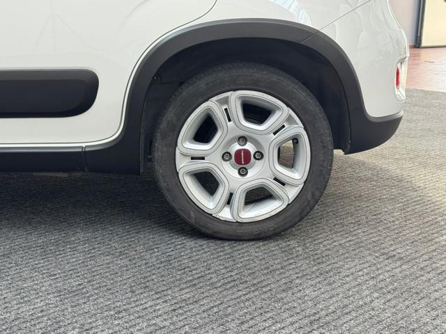 FIAT Panda 1.0 Hybrid NEOPATENTATI|5 POSTI|BLUETOOTH