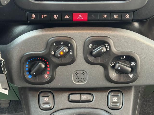 FIAT Panda 1.0 Hybrid NEOPATENTATI|5 POSTI|BLUETOOTH