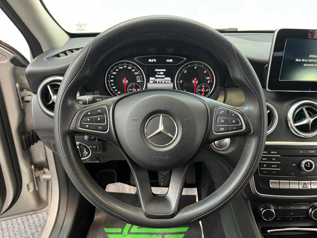 MERCEDES-BENZ A 160 d Sport RETROCAMERA|CARPLAY|NEOPATENTATI