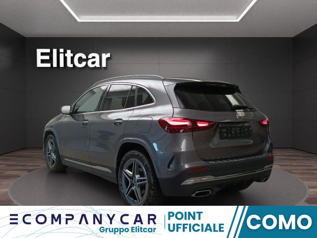 MERCEDES-BENZ GLA 180 Automatic AMG Line Premium