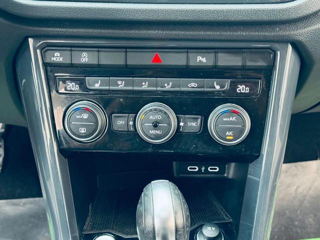 VOLKSWAGEN T-Roc 1.5 TSI ACT DSG R-LINE ACC|LED|RETROCAMERA|19′