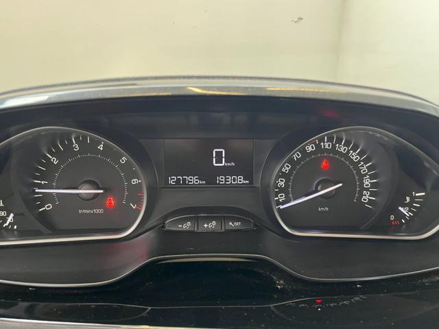 PEUGEOT 208 1° serie PureTech 82 5 porte UNICOPROPRIETARIO