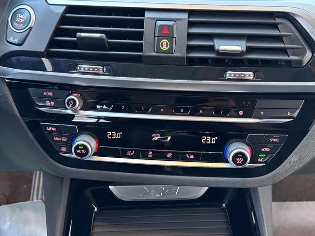 BMW X3 xDrive20i LED|PELLE|IVA|NAVI|TRI-ZONA|18′