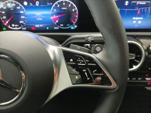 MERCEDES-BENZ A 180 Automatic Progressive Advanced