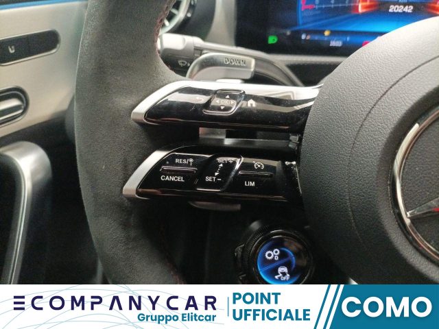MERCEDES-BENZ A 35 AMG 4Matic Premium