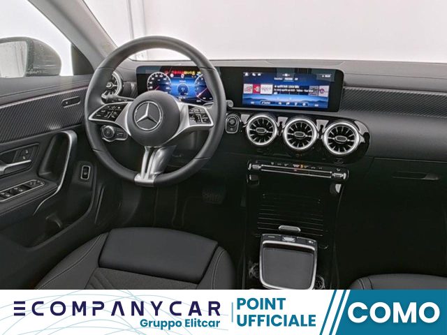 MERCEDES-BENZ CLA 180 Automatic Shooting Brake Progressive Line