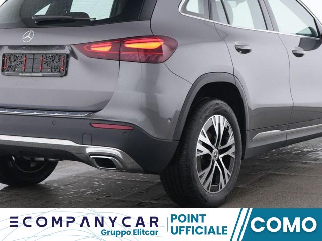 MERCEDES-BENZ GLA 180 Automatic Progressive Advanced
