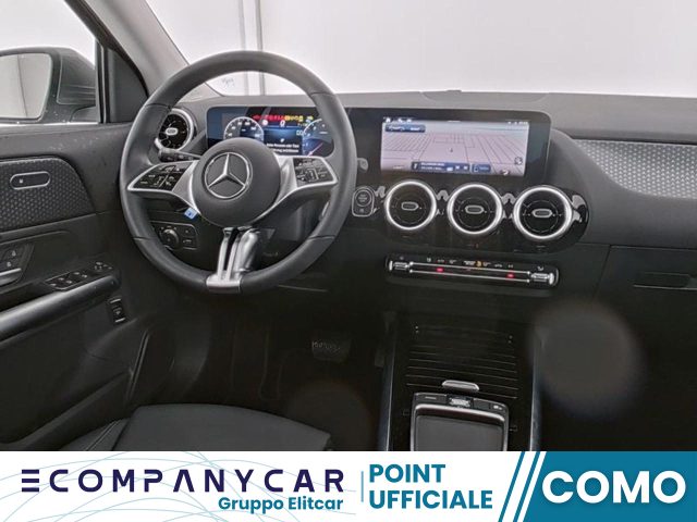 MERCEDES-BENZ GLA 180 Automatic Progressive Advanced