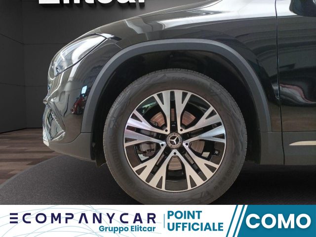 MERCEDES-BENZ GLA 180 Automatic Progressive Advanced