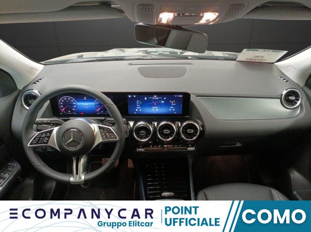 MERCEDES-BENZ GLA 180 Automatic Progressive Advanced