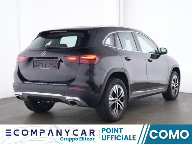 MERCEDES-BENZ GLA 200 Automatic Progressive Advanced