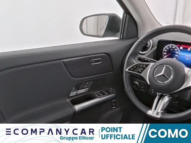 MERCEDES-BENZ GLA 200 Automatic Progressive Advanced