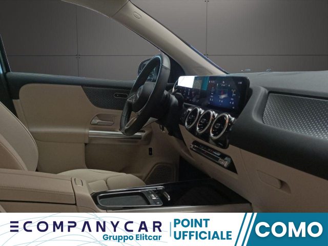 MERCEDES-BENZ GLA 180 Automatic Progressive Advanced