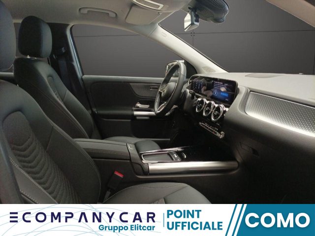 MERCEDES-BENZ GLA 180 Automatic Progressive Advanced