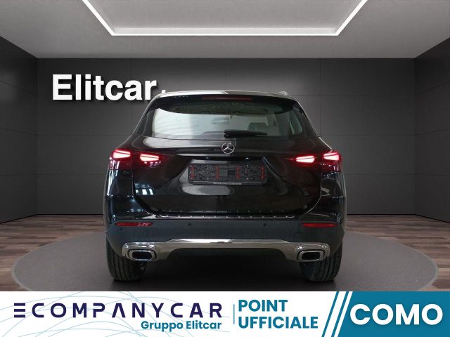 MERCEDES-BENZ GLA 180 Automatic Progressive Advanced