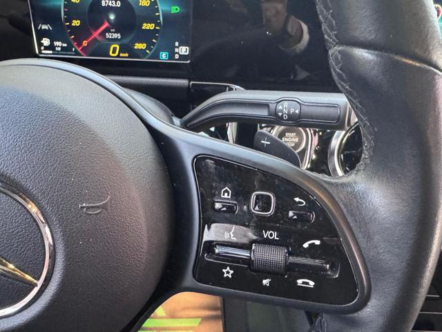 MERCEDES-BENZ GLA 180 d Automatic RETROCAMERA|PADDLES|LED|VETRISCURI