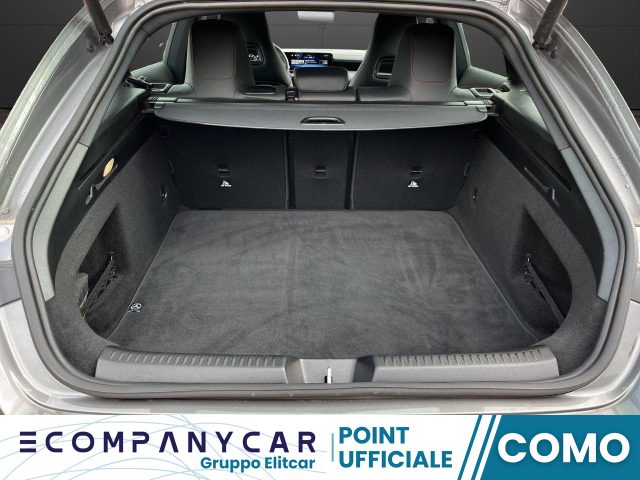 MERCEDES-BENZ CLA 180 Automatic Shooting Brake AMG Line Premium Plus