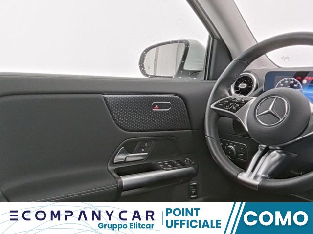 MERCEDES-BENZ GLA 180 Automatic Progressive LineAdvanced